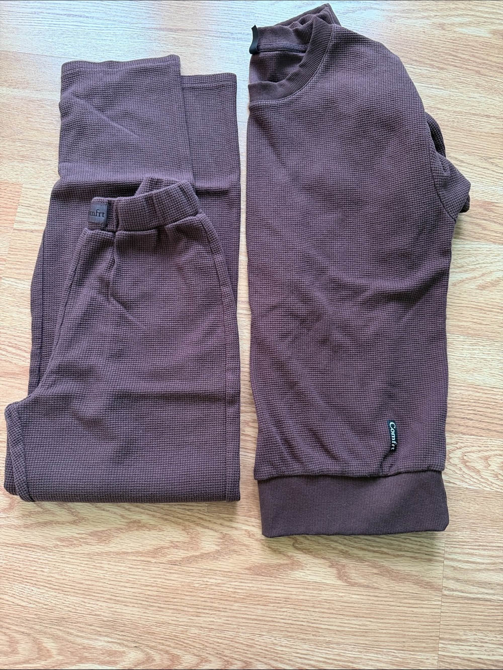 Comfrt Womens matching waffle set Long sleeve, straight leg pants